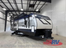 New 2025 Palomino Puma 30RKQS available in Giddings, Texas