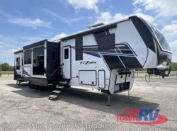 New 2025 Keystone Fuzion 440 available in Giddings, Texas