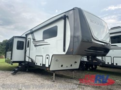 New 2026 Forest River Rockwood Signature 405SBH available in Thackerville, Oklahoma