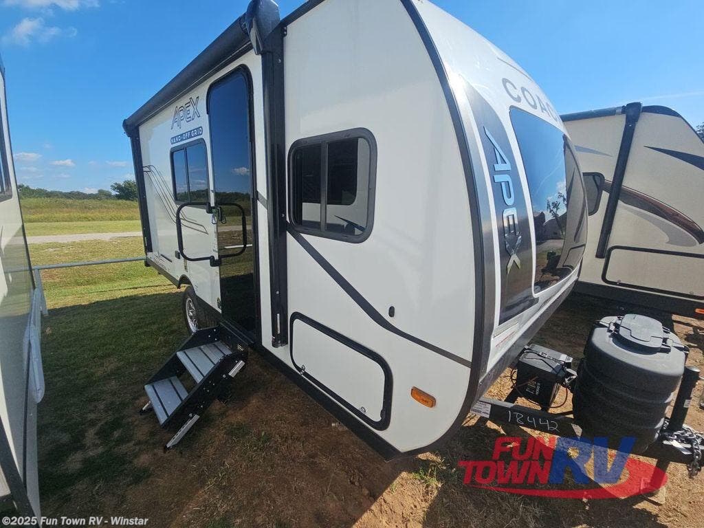 Used 2025 Coachmen Apex Nano 194BHS available in Thackerville, Oklahoma