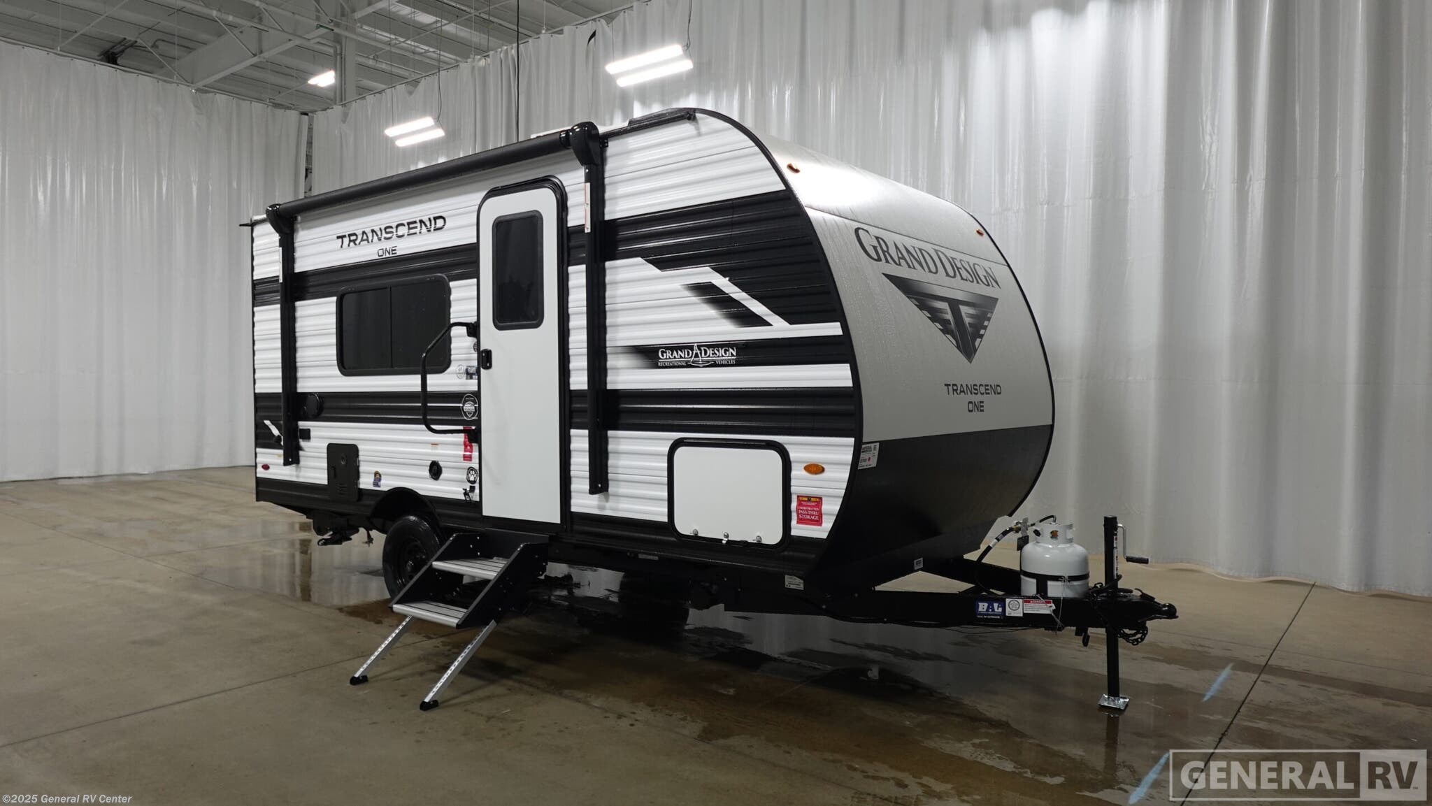 New 2026 Grand Design TRANSCEND-ONE 151RB available in Clarkston, Michigan