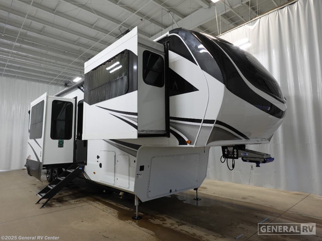 New 2025 Grand Design Solitude 380FL available in Clarkston, Michigan