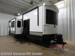 New 2025 CrossRoads Hampton 388FKL available in Dover, Florida