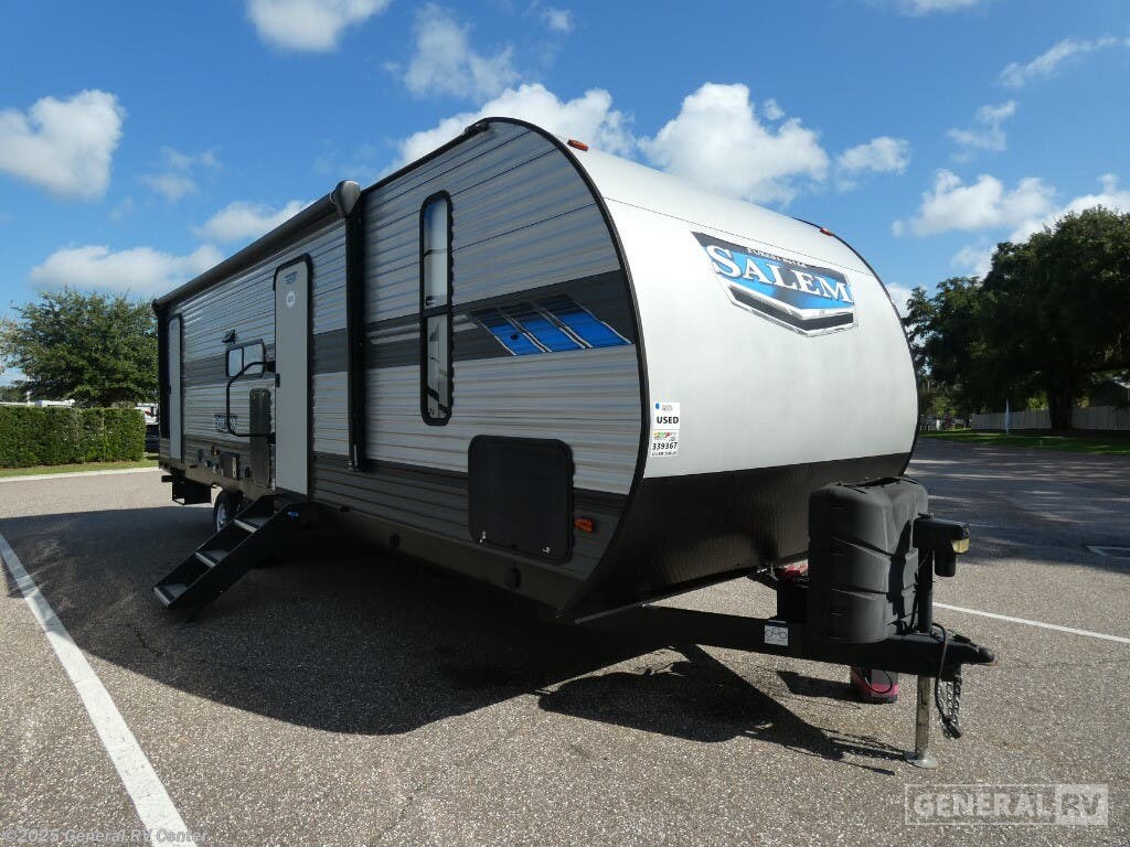 Used 2021 Forest River Salem 26DBUD-1SL available in Dover, Florida