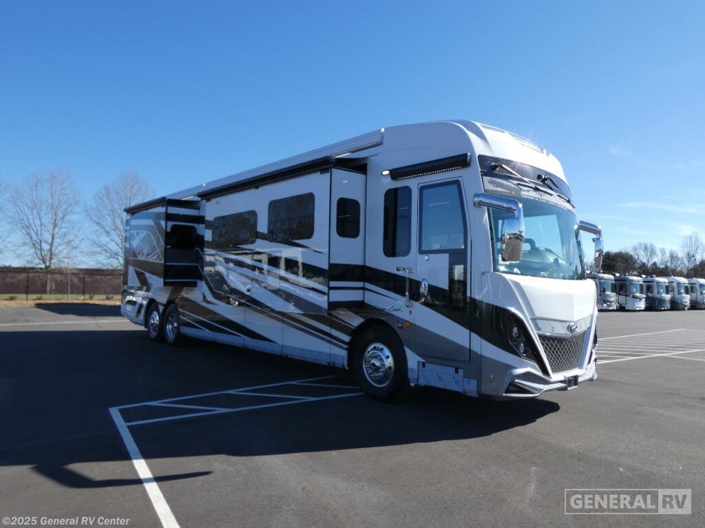 New 2025 American Coach AMER DREAM 42Q available in Dover, Florida