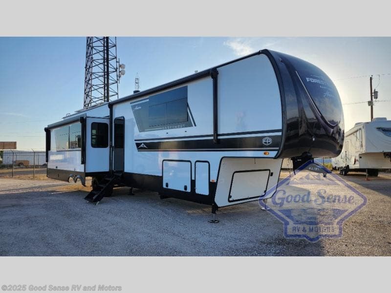 New 2025 East to West Ahara 395FB available in Albuquerque, New Mexico