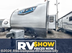 Used 2022 Forest River Salem 26dbud available in Grain Valley, Missouri