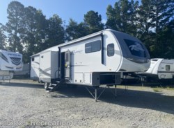 New 2021 Highland Ridge Roamer RF364BHS available in Longs, South Carolina