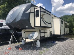 Used 2017 Forest River Salem Hemisphere Lite 368RLBHK available in Limestone, Tennessee