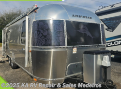 Used 2017 Airstream Tommy Bahama 27FB available in Debary, Florida