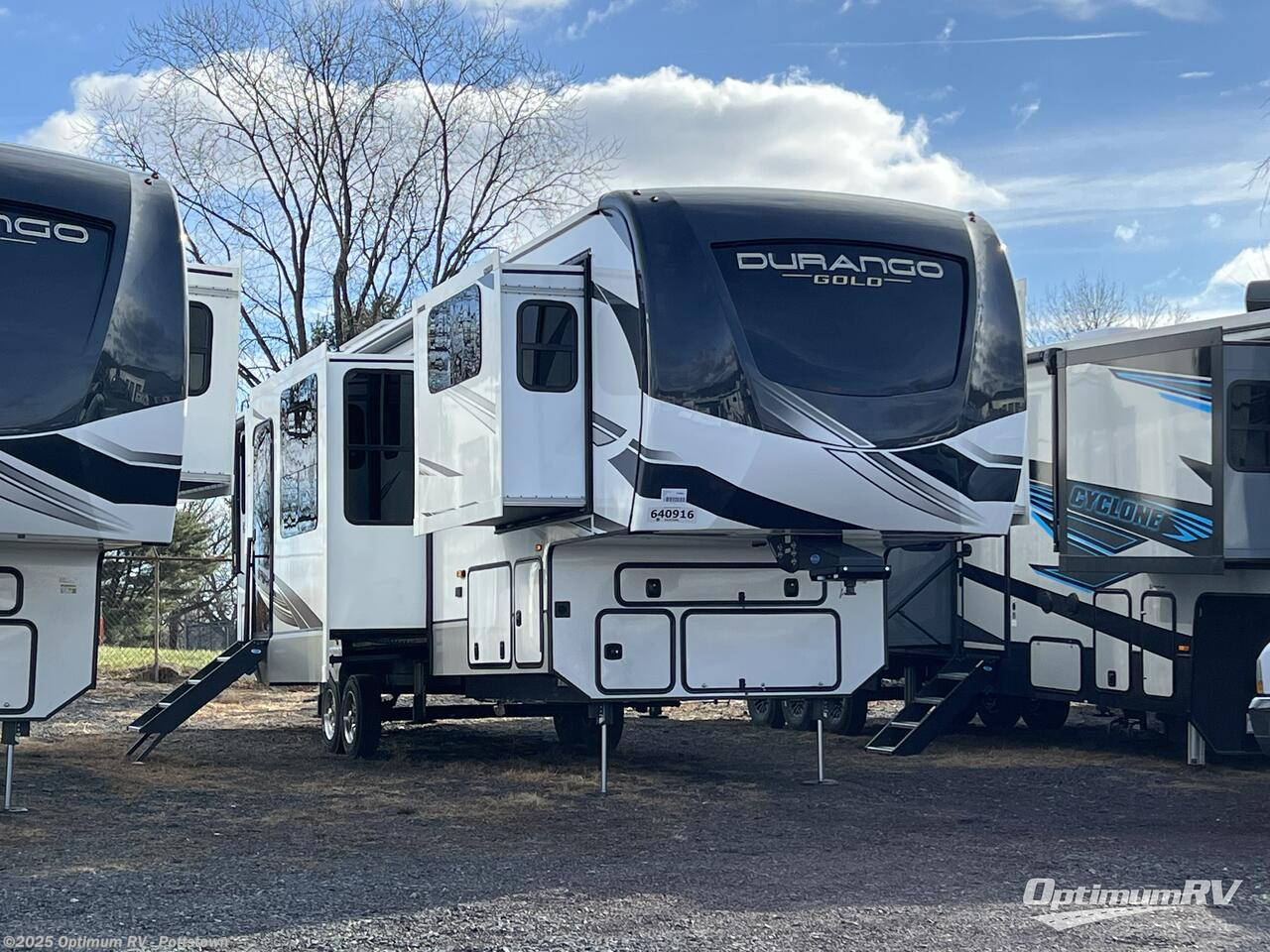 New 2025 K-Z Durango Gold 388FLS available in Pottstown, Pennsylvania