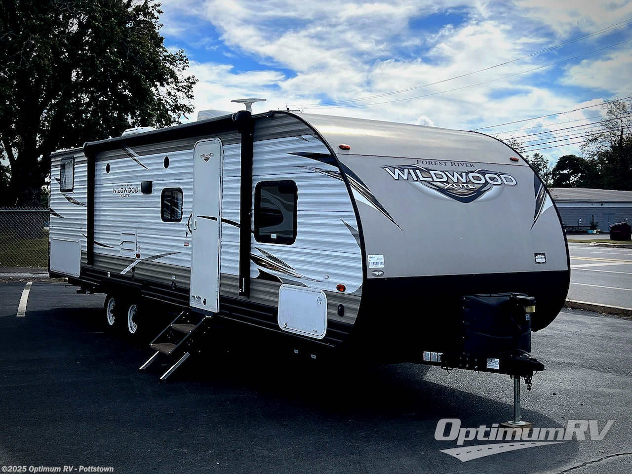 Used 2019 Forest River Wildwood X-Lite 282QBXL available in Pottstown, Pennsylvania