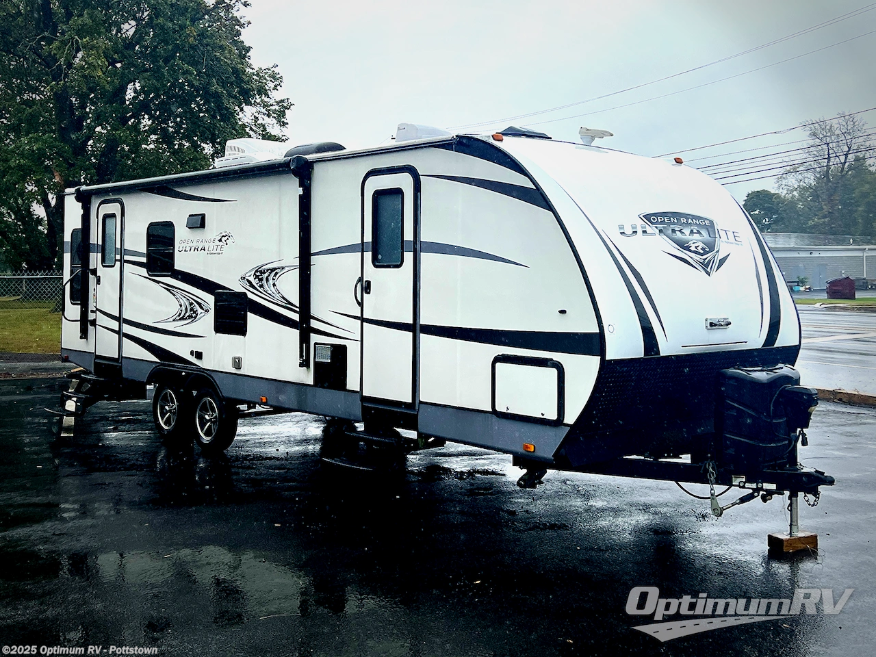 Used 2017 Highland Ridge Open Range Ultra Lite UT2710RL available in Pottstown, Pennsylvania