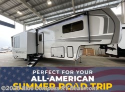 New 2025 Alliance RV Avenue 38DBL available in Vidor, Texas
