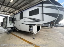 New 2025 Grand Design Solitude 370DV available in Rockport, Texas