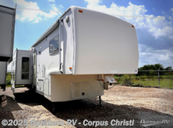 Used 2001 Nu-Wa Hitchhiker 32RKTG available in Robstown, Texas