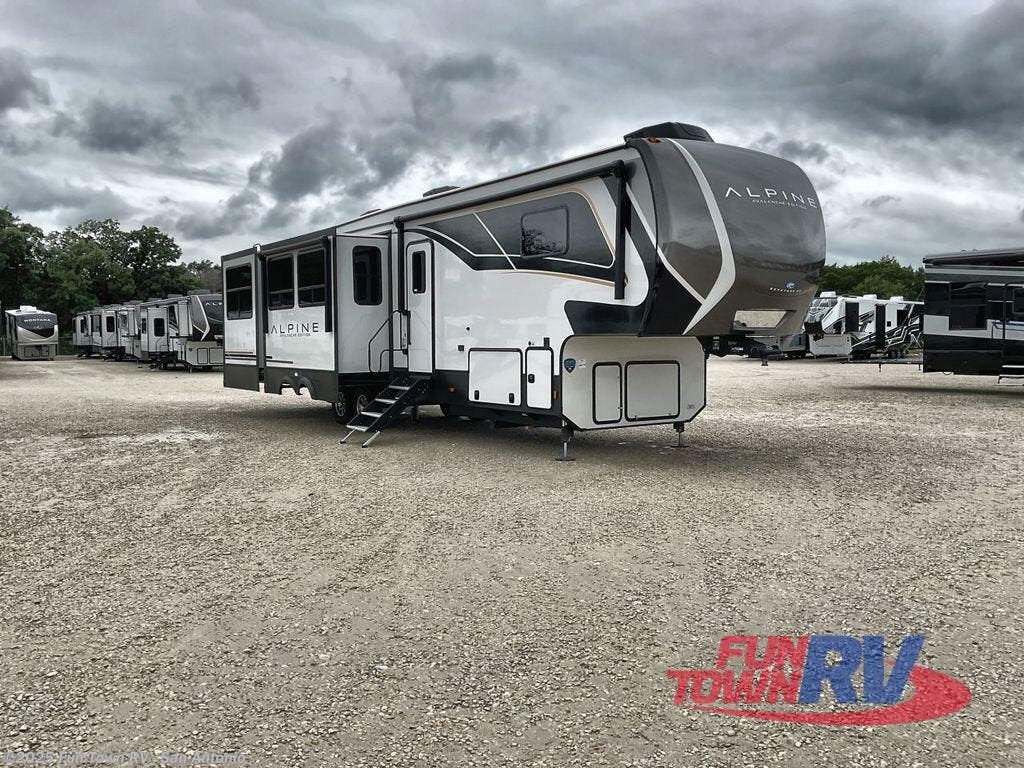 New 2025 Keystone Alpine Avalanche Edition 366LS available in Cibolo, Texas