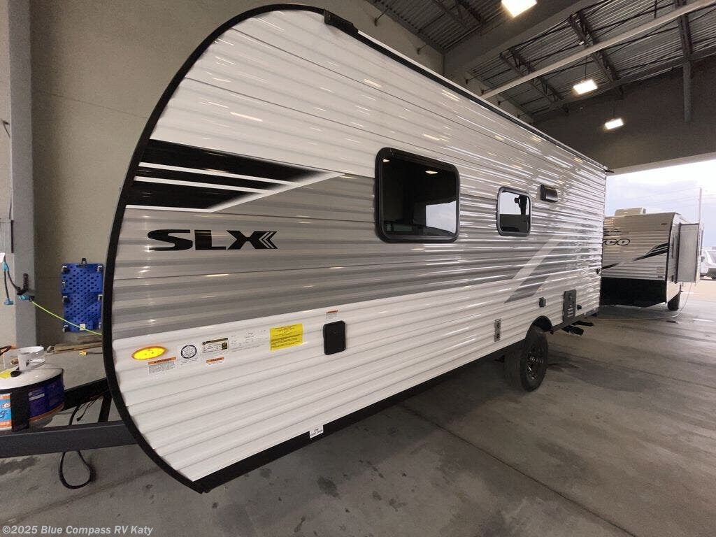 New 2026 Jayco Jay Flight SLX 175FQ available in Katy, Texas