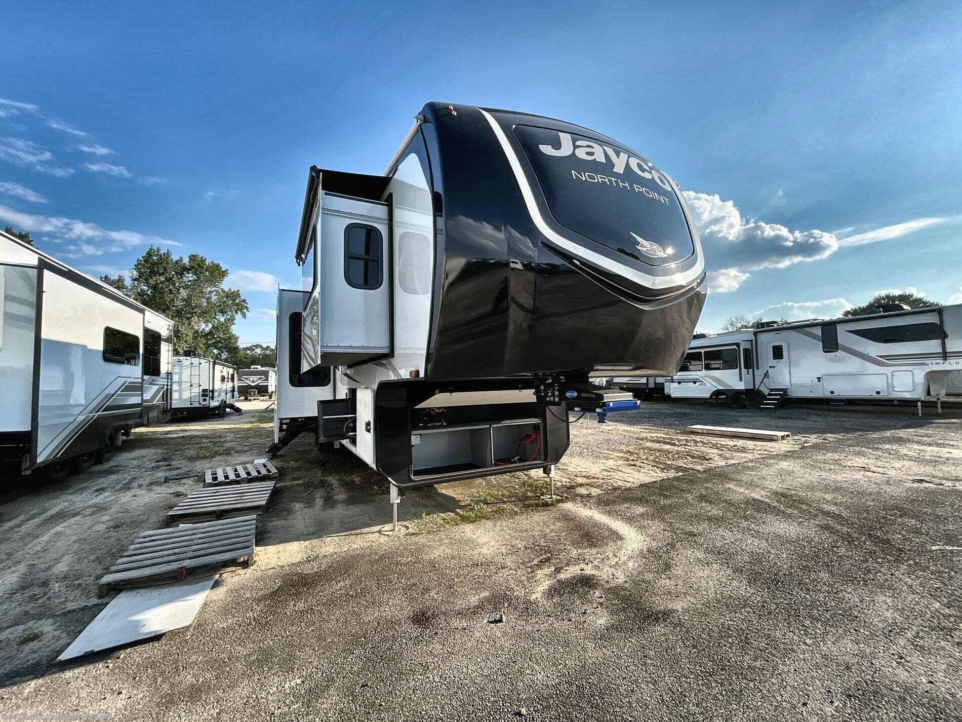 New 2025 Jayco North Point 382FLRB available in Katy, Texas