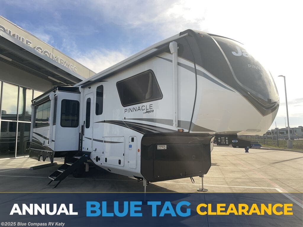 New 2026 Jayco Pinnacle 32RLTS available in Katy, Texas
