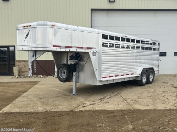 2007 Featherlite 20' Livestock Trailer - Two Compartments available in Douglas, ND