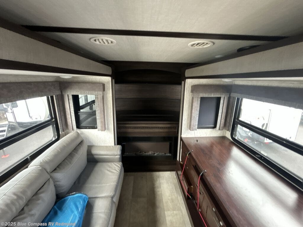 Used 2020 Grand Design Momentum 376th available in Redmond, Oregon