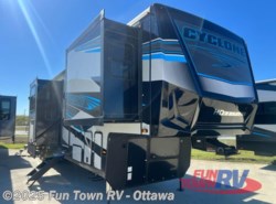 New 2025 Heartland Cyclone 4008 available in Ottawa, Kansas
