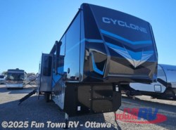 New 2025 Heartland Cyclone 4006 available in Ottawa, Kansas