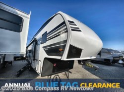 New 2026 Grand Design Reflection 100 Series 27BH available in Newtown, Connecticut