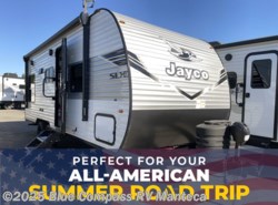 New 2025 Jayco Jay Flight SLX 210QBW available in Manteca, California
