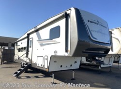 Used 2025 Forest River Rockwood Signature R374DBH available in Manteca, California