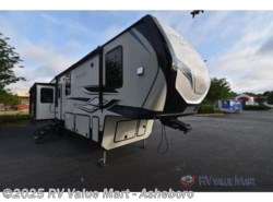 Used 2023 Keystone Montana High Country 385BR available in Franklinville, North Carolina