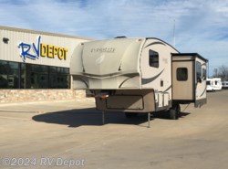 Used 2012 EverLite  EVERGREEN 30RLS-5 available in Cleburne, Texas