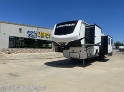 Used 2022 CrossRoads Cruiser 3851BL available in Cleburne, Texas