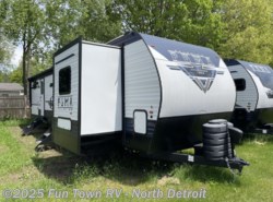 New 2024 Palomino Puma 32BHQS available in North Branch, Michigan