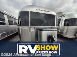 New 2025 Airstream Flying Cloud 28RB Twin available in San Diego, California