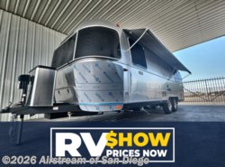 New 2025 Airstream Flying Cloud 27FBQ available in San Diego, California