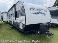 New 2025 Gulf Stream Yellowstone Classic 26BHG available in Rockford, Michigan