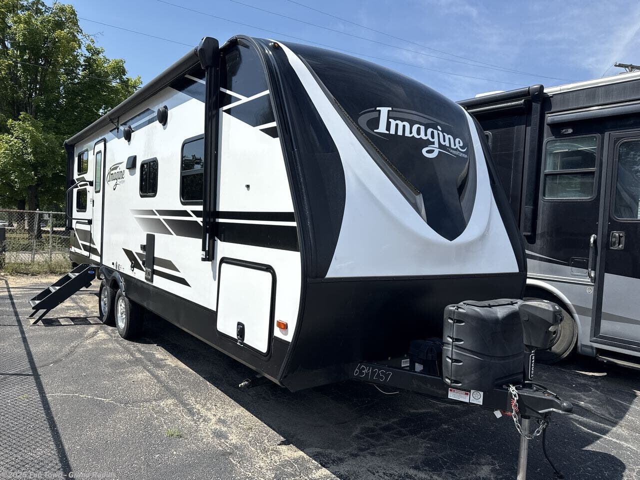 Used 2022 Grand Design GRAND DESIGN 2400BH available in Rockford, Michigan
