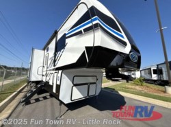 Used 2022 Keystone Fuzion 379 available in Little Rock, Arkansas