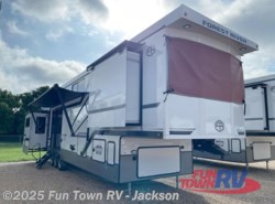 New 2025 Forest River Wildwood Heritage Glen ROOST43 available in Jackson, Mississippi