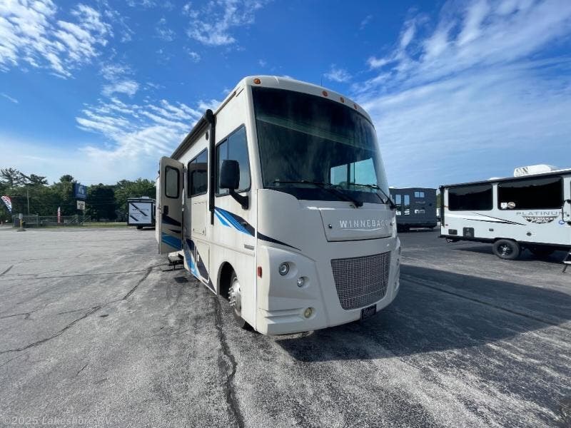 Used 2019 Winnebago Vista 31BE available in Muskegon, Michigan