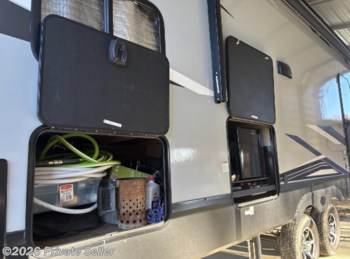 Used 2021 Forest River Cherokee Arctic Wolf 287BH available in Bismarck, Missouri