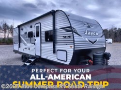 New 2025 Jayco Jay Flight SLX 261BHS available in Benson, North Carolina