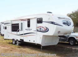 Used 2012 Keystone Mountaineer 295RKD available in Claremont, North Carolina