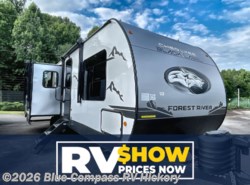 New 2025 Forest River Cherokee Wolf Den 273XLKBL available in Claremont, North Carolina
