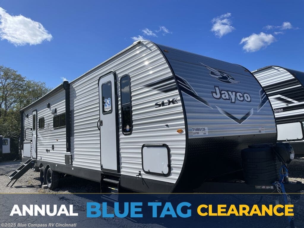 New 2026 Jayco Jay Flight SLX 330TBS available in Cincinnati, Ohio