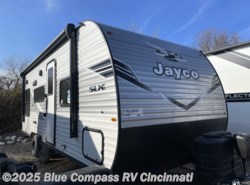 New 2026 Jayco Jay Flight SLX 210QB available in Cincinnati, Ohio
