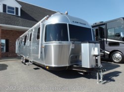 New 2018 Airstream Classic 33FBQ Queen available in Lakewood, New Jersey