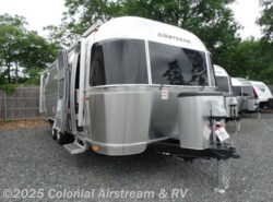 New 2019 Airstream International Signature 25RBT Twin available in Lakewood, New Jersey
